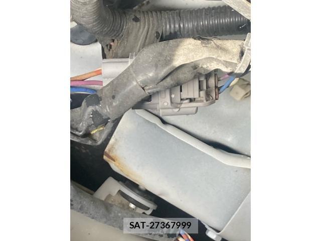 Toyota VELLFIRE 2013-09 8369539-28