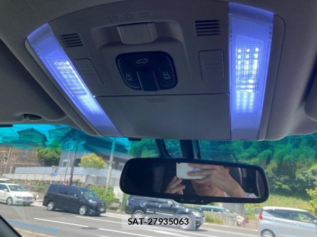 Toyota VELLFIRE 2014-11 8369537-19