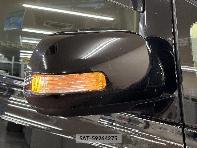 Toyota VELLFIRE 2013-10 8372317-24