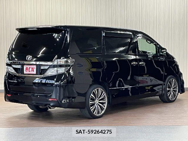 Toyota VELLFIRE 2013-10 8372317-2