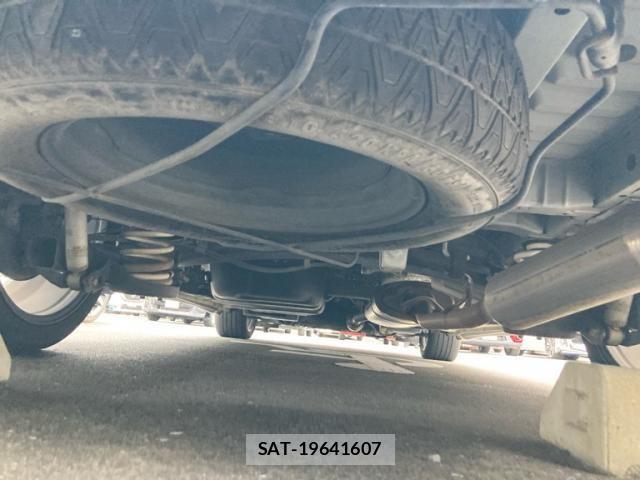 Toyota VELLFIRE 2014-07 8372318-12