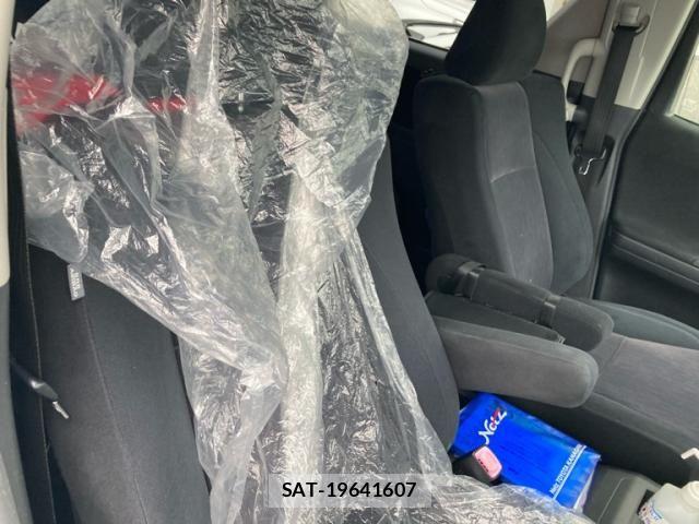 Toyota VELLFIRE 2014-07 8372318-19