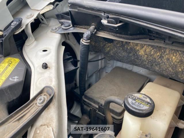 Toyota VELLFIRE 2014-07 8372318-27