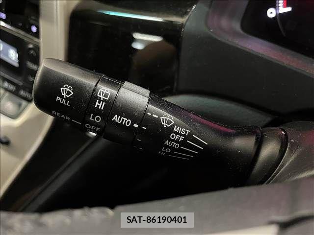 Toyota VELLFIRE 2013-09 8372316-17
