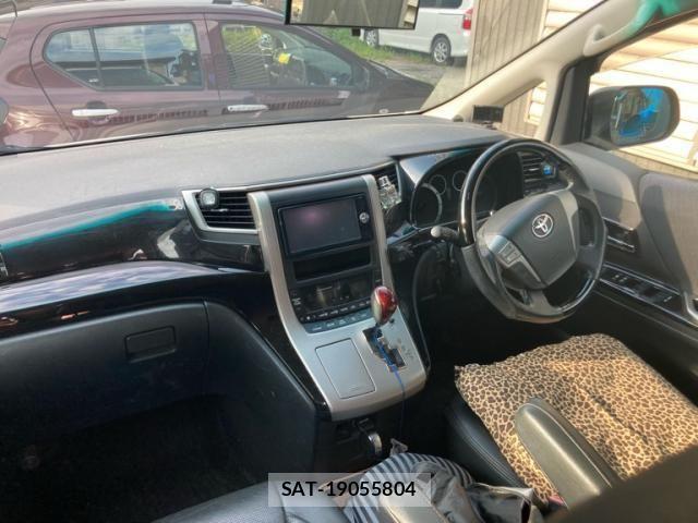 Toyota VELLFIRE 2008-07 8372320-9