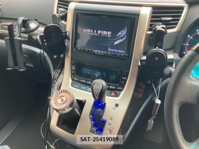 Toyota VELLFIRE 2013-09 8415613-19