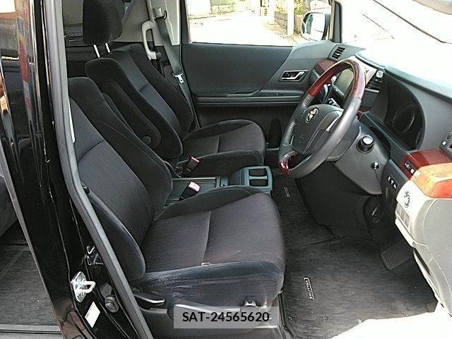 Toyota VELLFIRE 2011-02 8415604-9