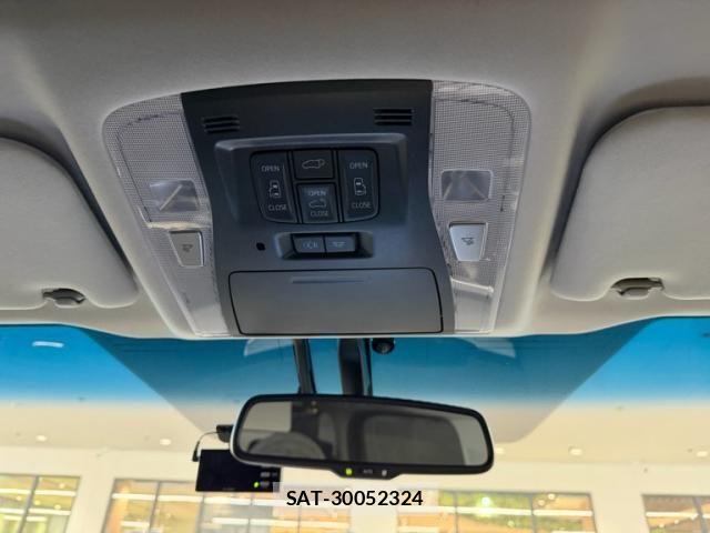 Toyota VELLFIRE 2016-10 8415589-16