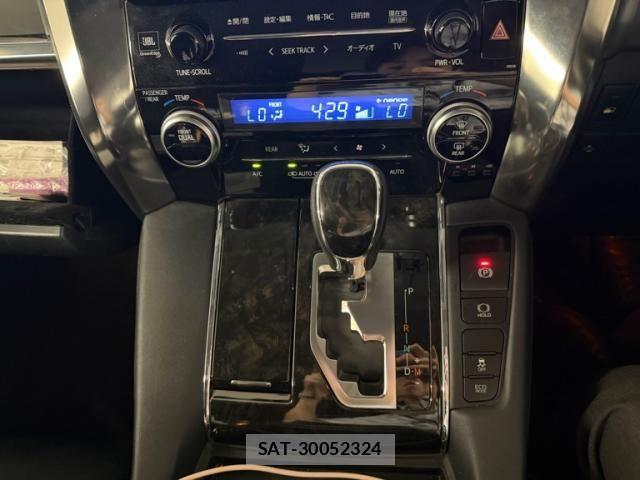 Toyota VELLFIRE 2016-10 8415589-20