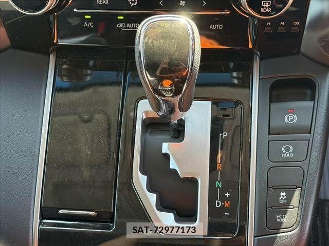 Toyota VELLFIRE 2015-09 8415600-29