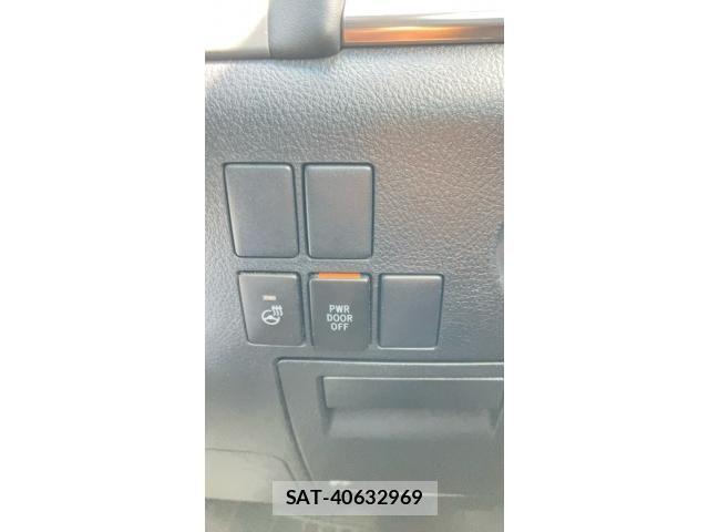 Toyota VELLFIRE 2016-05 8415601-21