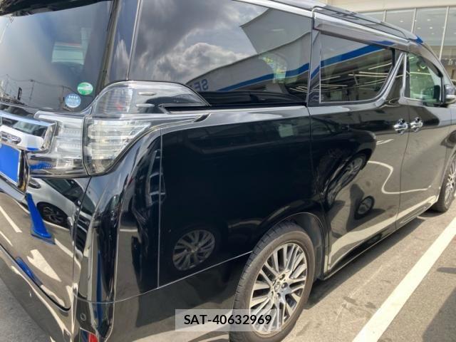 Toyota VELLFIRE 2016-05 8415601-2