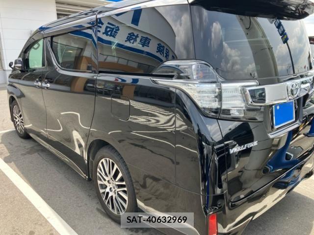 Toyota VELLFIRE 2016-05 8415601-3