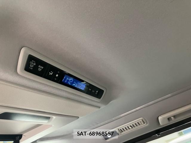 Toyota VELLFIRE 2015-05 8415587-17