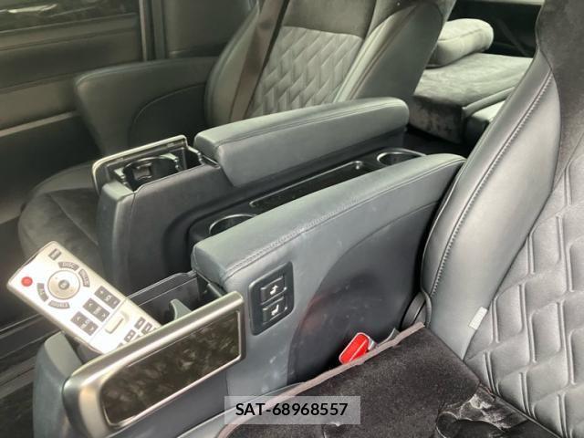 Toyota VELLFIRE 2015-05 8415587-18