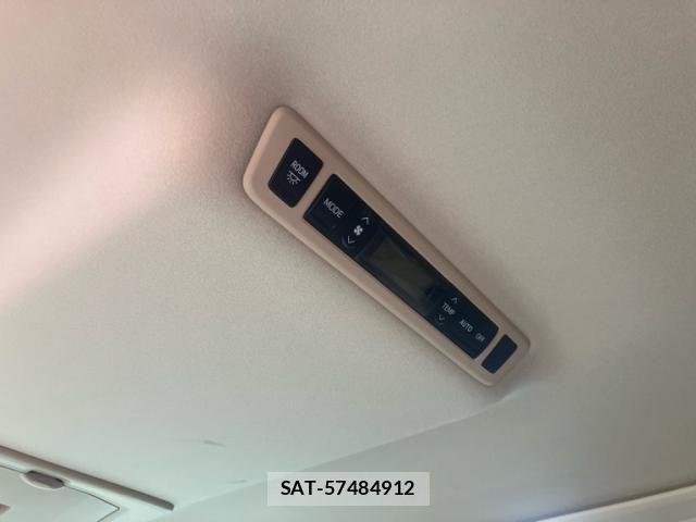 Toyota VELLFIRE 2012-04 8415614-13