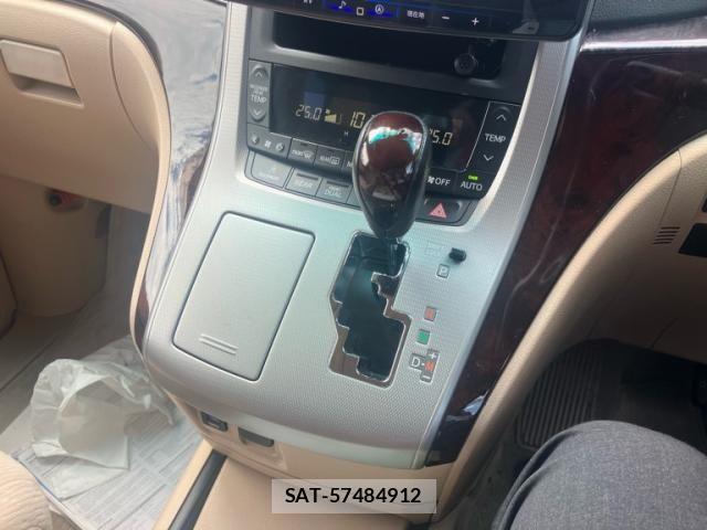 Toyota VELLFIRE 2012-04 8415614-21