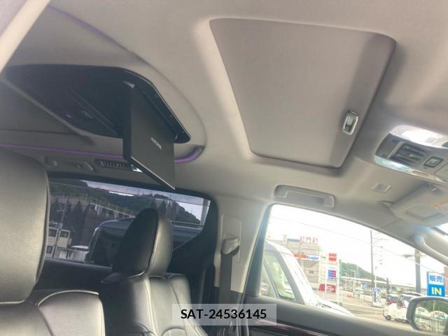 Toyota VELLFIRE 2017-11 8415591-10