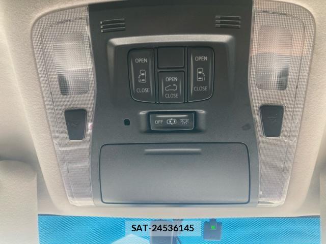 Toyota VELLFIRE 2017-11 8415591-19