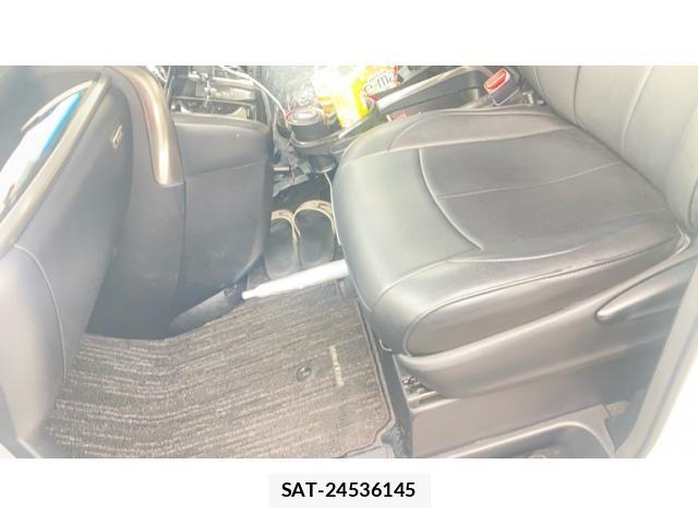 Toyota VELLFIRE 2017-11 8415591-20