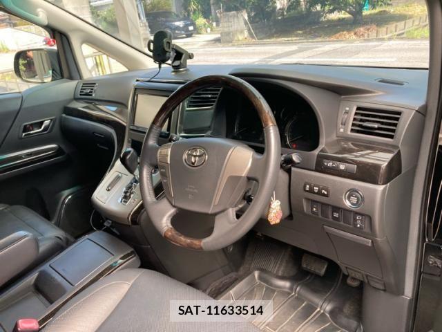 Toyota VELLFIRE 2012-07 8415610-11