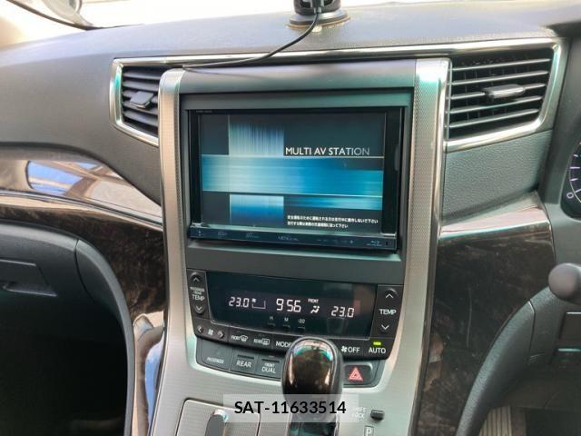Toyota VELLFIRE 2012-07 8415610-17