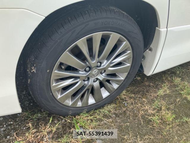 Toyota VELLFIRE 2012-11 8415638-5