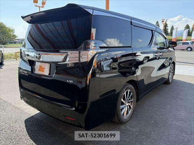 Toyota VELLFIRE 2017-09 8415602-12