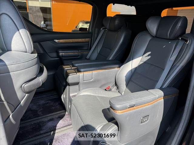 Toyota VELLFIRE 2017-09 8415602-18