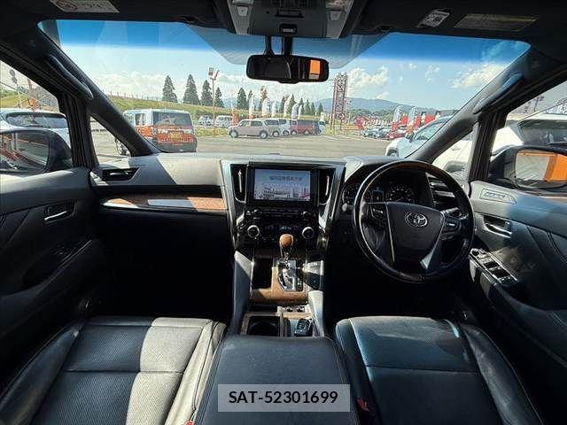 Toyota VELLFIRE 2017-09 8415602-1