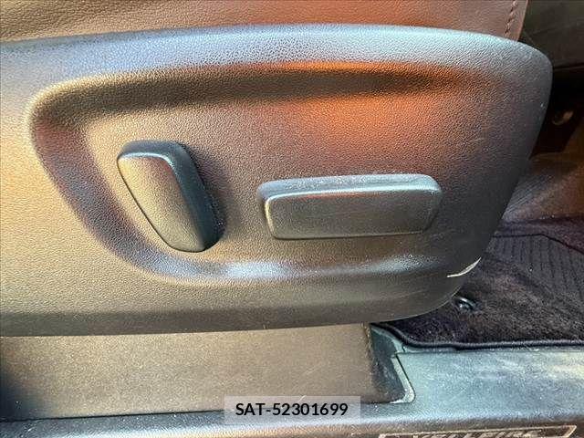 Toyota VELLFIRE 2017-09 8415602-23