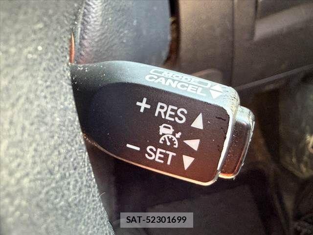 Toyota VELLFIRE 2017-09 8415602-29