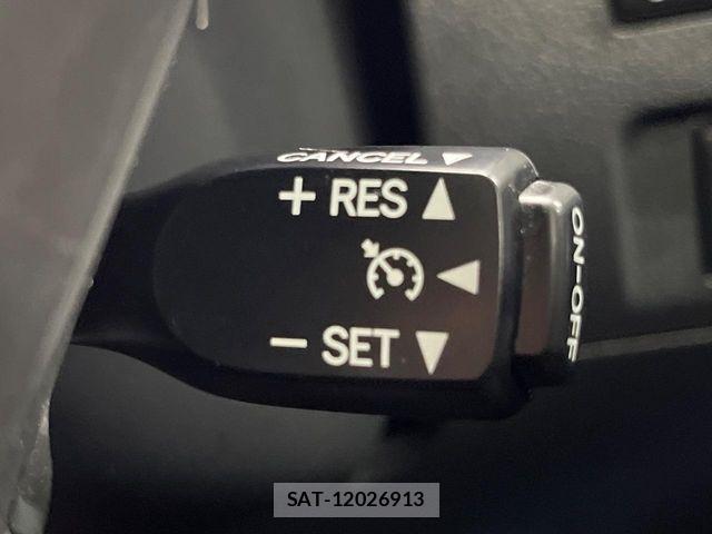 Toyota VELLFIRE 2013-06 8438766-6