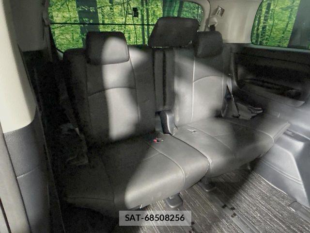 Toyota VELLFIRE 2016-06 8439014-9