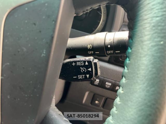 Toyota VELLFIRE 2014-10 8458684-19