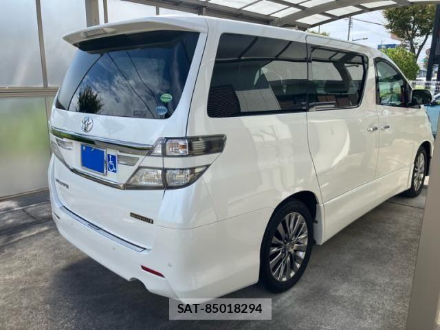 Toyota VELLFIRE 2014-10 8458684-2
