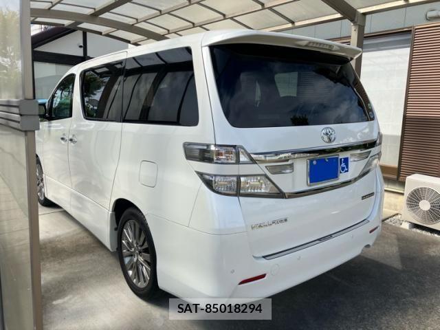 Toyota VELLFIRE 2014-10 8458684-3