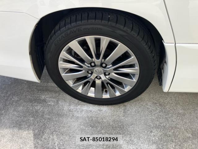 Toyota VELLFIRE 2014-10 8458684-4