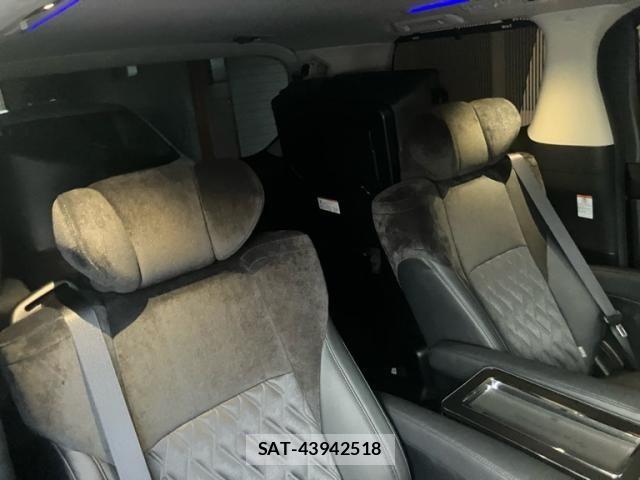 Toyota VELLFIRE 2016-05 8458678-15