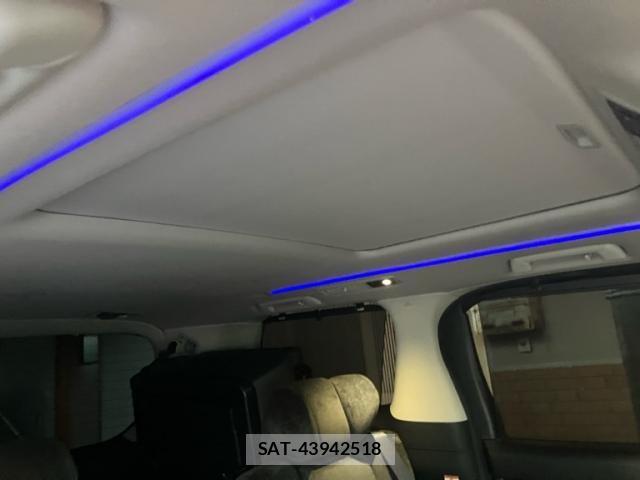 Toyota VELLFIRE 2016-05 8458678-16