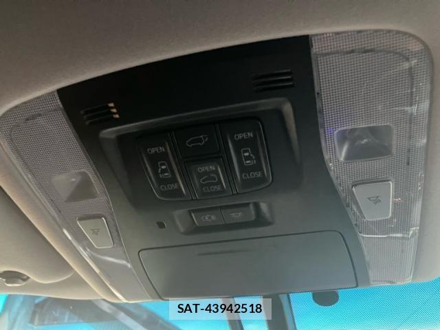 Toyota VELLFIRE 2016-05 8458678-19