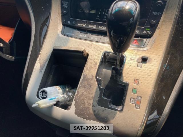 Toyota VELLFIRE 2010-11 8458693-14