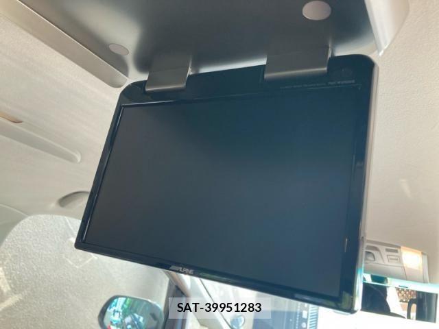 Toyota VELLFIRE 2010-11 8458693-7