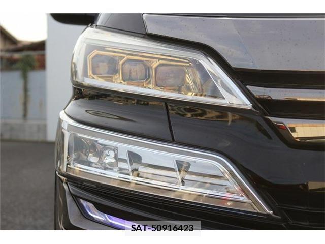 Toyota VELLFIRE 2020-07 8458675-11