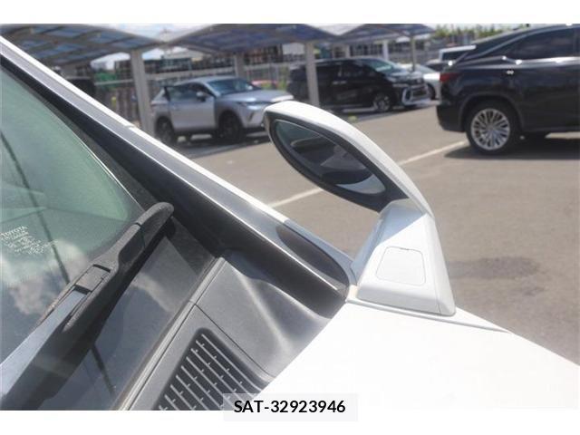 Toyota VELLFIRE 2019-09 8486211-12