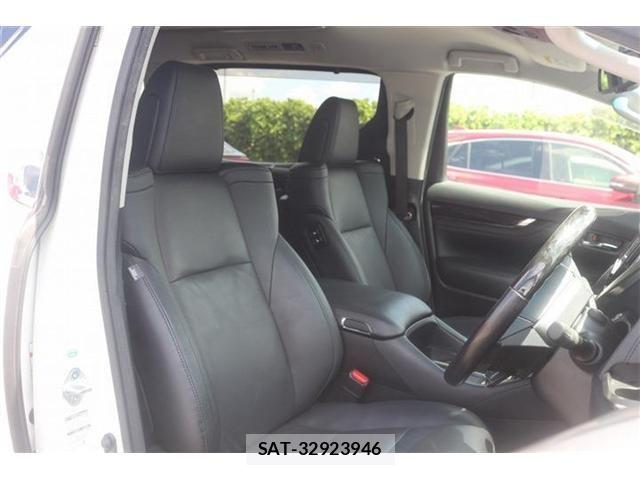 Toyota VELLFIRE 2019-09 8486211-19