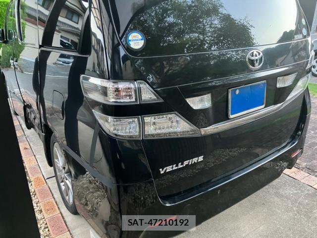 Toyota VELLFIRE 2010-10 8486216-1