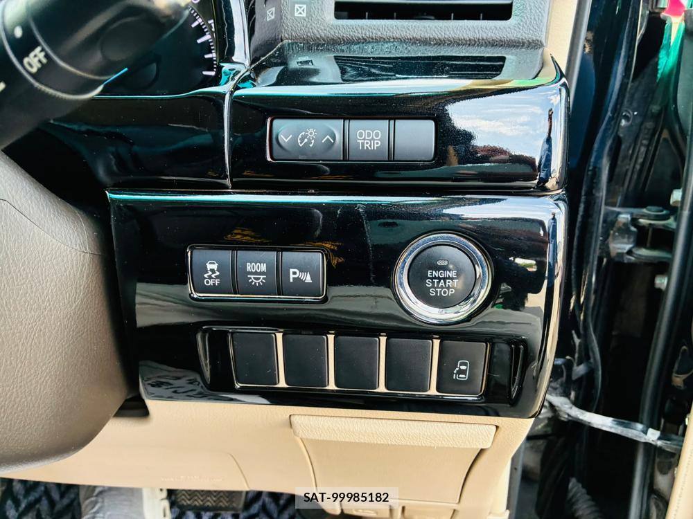 Toyota VELLFIRE 2010-07 8427870-16