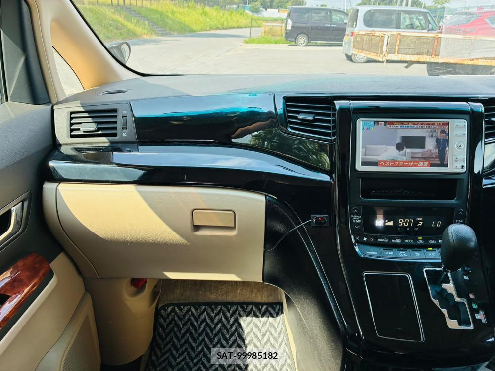 Toyota VELLFIRE 2010-07 8427870-17