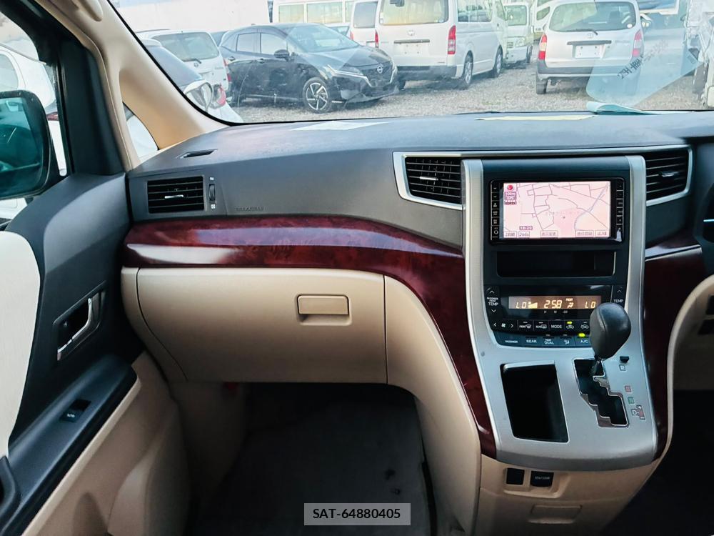 Toyota VELLFIRE 2010 8252230-17